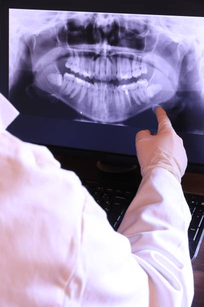 Best Emergency Dentist for Knocked-Out Tooth in Manana, HI